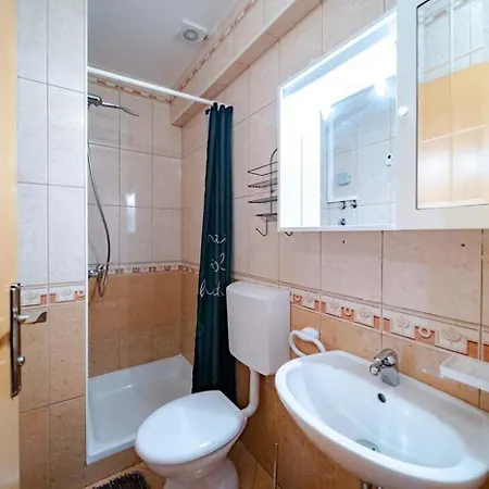 In With Balcony, Air Condition, Wifi Lopar