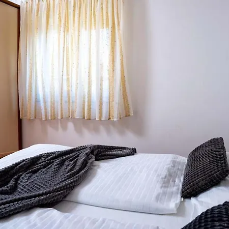 In With Balcony, Air Condition, Wifi Lejlighed
