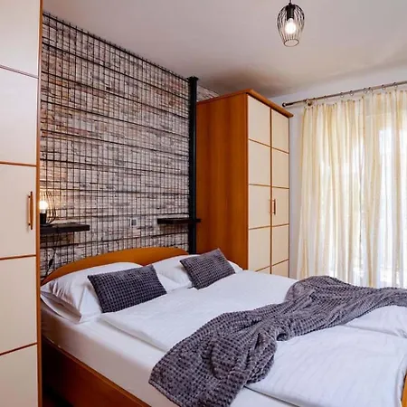 In With Balcony, Air Condition, Wifi